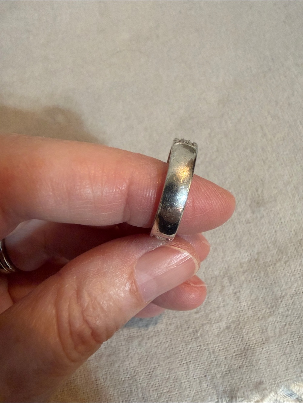 Judith Ripka SS Ruby ring - Picture 4 of 9